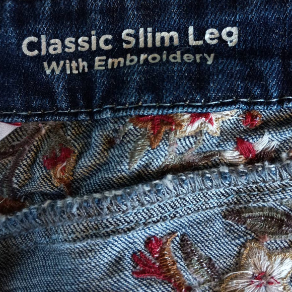 Laurie Felt | Classic Denim All-Over Floral Embroidered Slim Leg Jeans - Picture 9 of 15